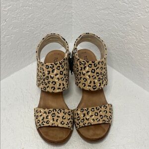 Toms Tan Leopard Print Sandals
